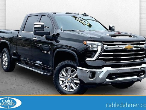 Used 2026 Chevrolet Silverado 2500 LTZ w/ LTZ Convenience Package AWD/4WD image 1