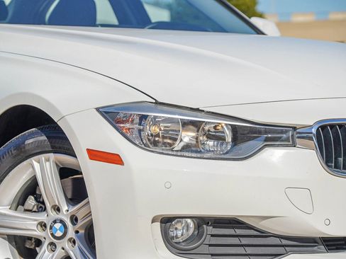 Used 2015 BMW 320i 320i Sedan 4D image 4