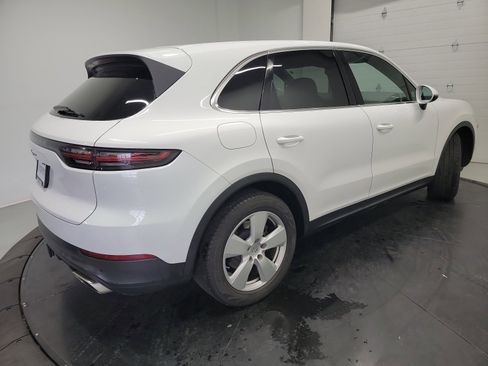 Used 2020 Porsche Cayenne AWD/4WD image 9