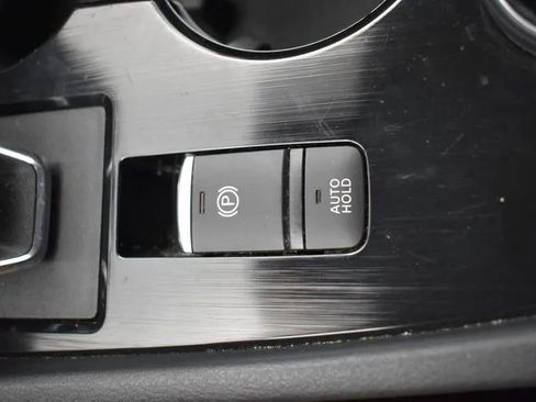 Used 2024 Nissan Rogue SV AWD/4WD image 35