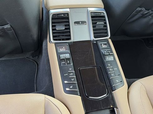 Used 2015 Porsche Panamera S image 14