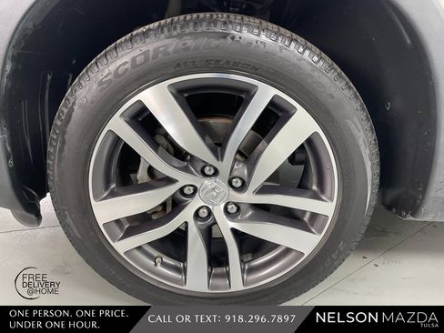 Used 2017 Honda Pilot Touring image 11