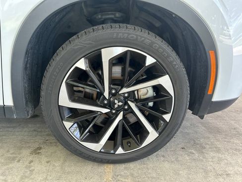 Used 2024 Mitsubishi Outlander SE AWD/4WD image 21