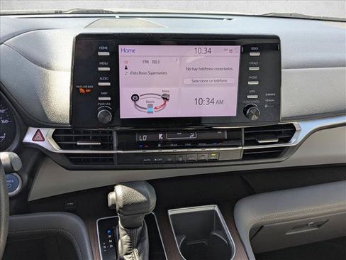 Used 2021 Toyota Sienna LE FWD image 12
