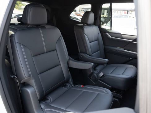 New 2026 GMC Acadia Elevation w/ Black Edition FWD image 25