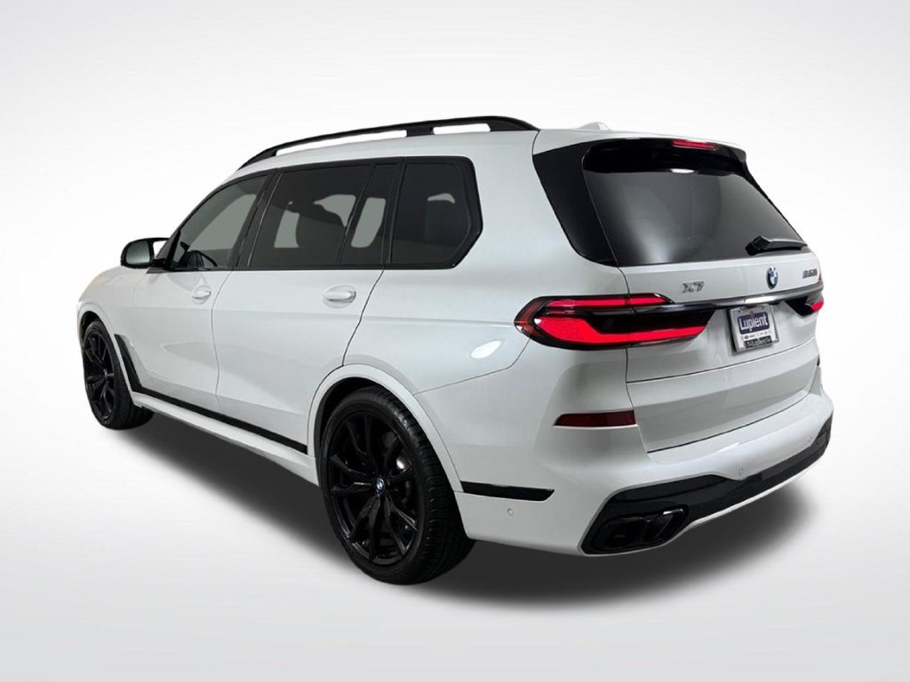 Used 2025 BMW X7 M60i AWD/4WD image 10