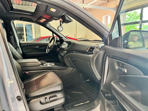 Used 2025 Honda Ridgeline Black Edition image 28