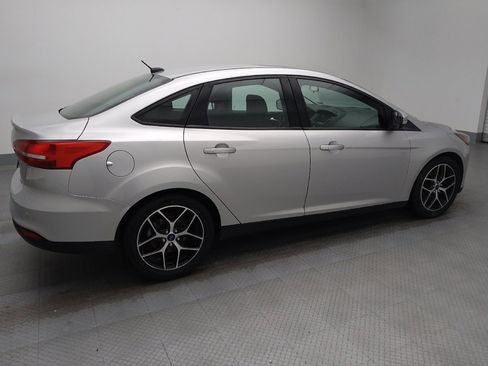 Used 2018 Ford Focus SEL w/ Cold Weather Package image 10
