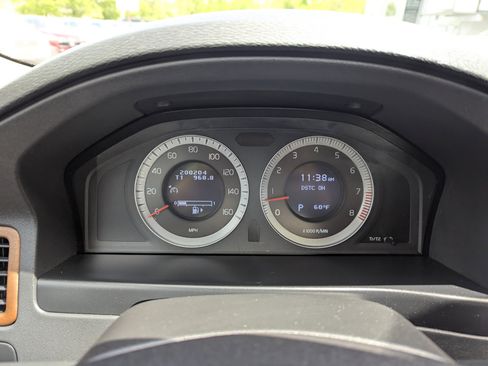 Used 2010 Volvo XC70 3.2 image 18