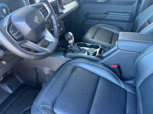 Used 2025 Ford Bronco Big Bend image 11