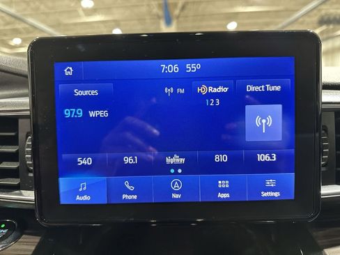 Used 2021 Ford Explorer Limited w/ Equipment Group 301A image 12