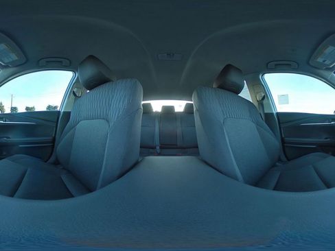 Used 2025 Toyota Camry LE image 36