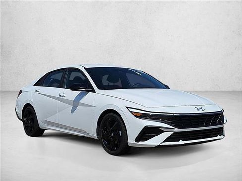 Used 2026 Hyundai Elantra Sport FWD image 3
