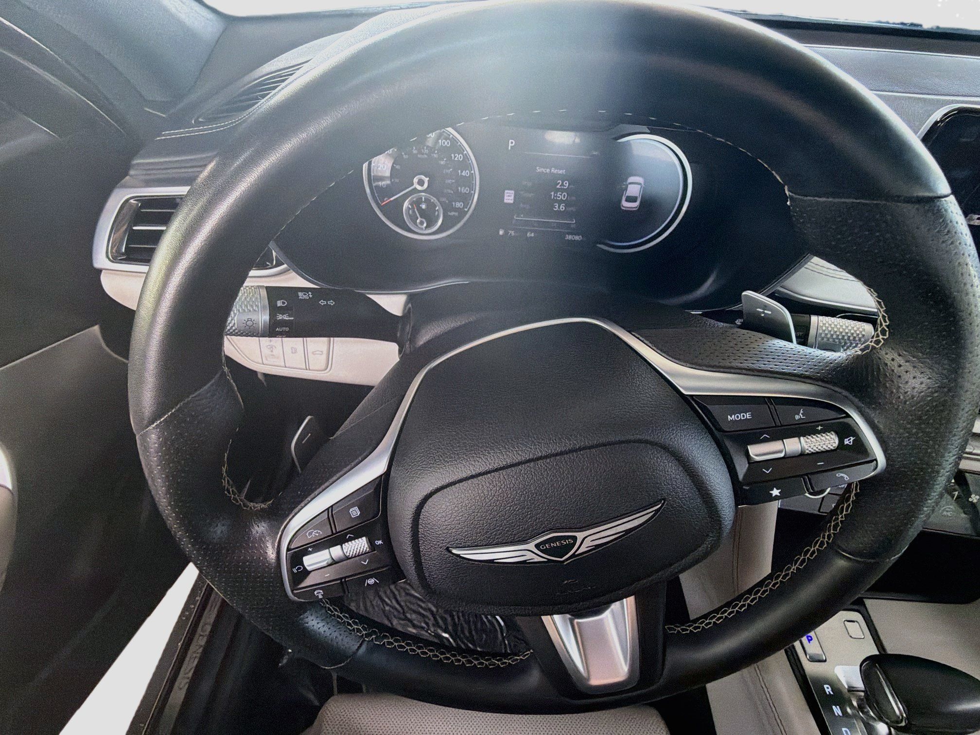 Used 2025 Genesis G70 2.5T AWD/4WD image 17