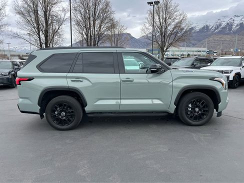 Used 2025 Toyota Sequoia Limited w/ Nightshade Package image 6