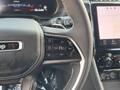 Certified 2024 Jeep Grand Cherokee Overland w/ Luxury Tech Group IV image 32