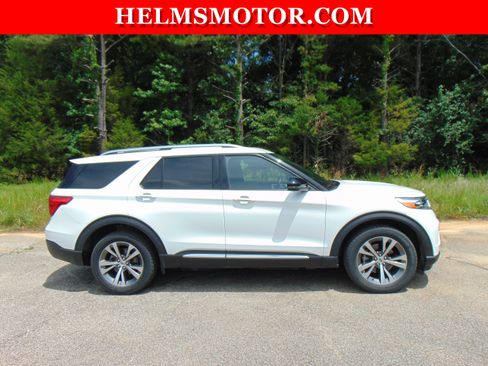 Used 2020 Ford Explorer Platinum w/ Premium Technology Package AWD/4WD image 14