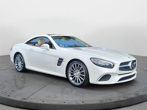 Used 2019 Mercedes-Benz SL 450 image 2