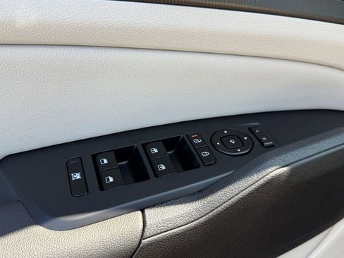 New 2026 Kia Sportage SX image 17