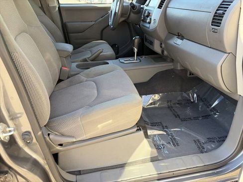 Used 2021 Nissan Frontier SV image 29