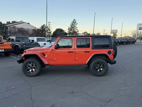 Used 2023 Jeep Wrangler Unlimited Rubicon w/ Cold Weather Group image 9