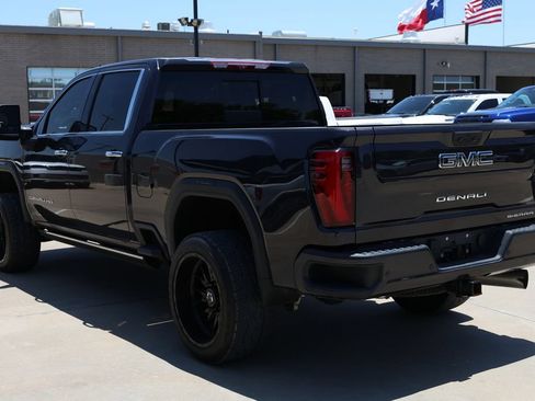 Used 2024 GMC Sierra 2500 Denali Ultimate AWD/4WD image 7
