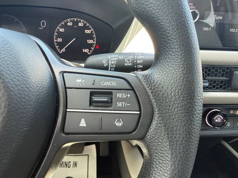 Used 2026 Honda HR-V LX image 19