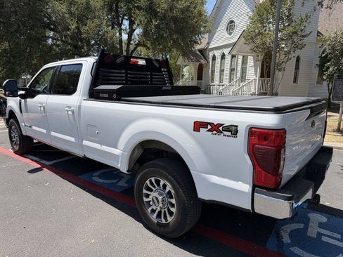 Used 2022 Ford F350 Lariat w/ Lariat Ultimate Package AWD/4WD image 3