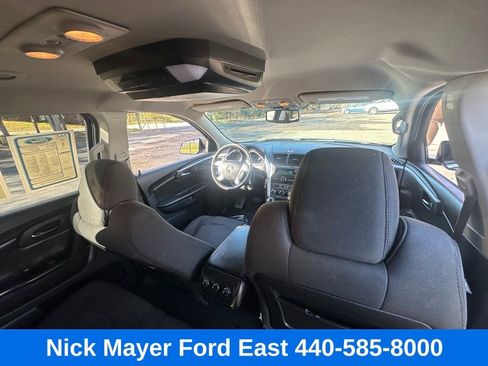 Used 2011 Chevrolet Traverse LT w/ Personal Connectivity Package image 26