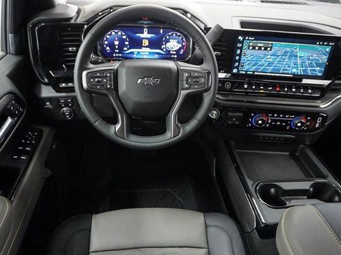 New 2026 Chevrolet Silverado 2500 ZR2 image 18