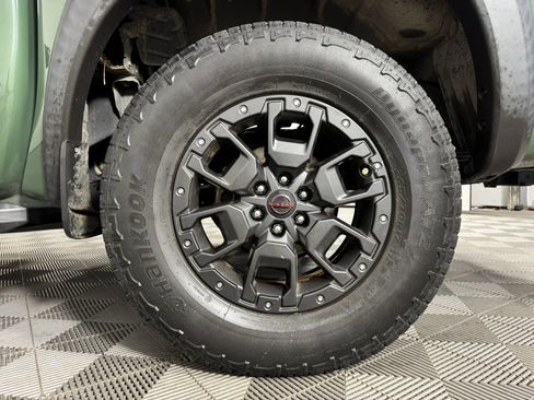Used 2022 Nissan Frontier PRO-4X w/ Pro-4X Premium Package AWD/4WD image 45