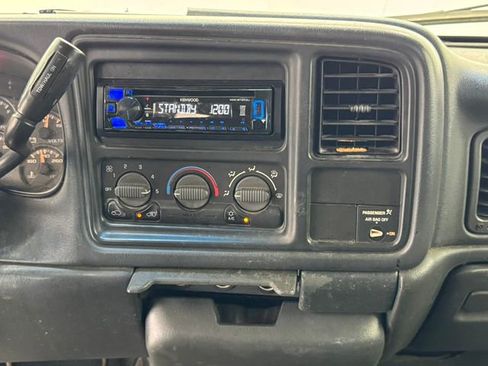 Used 2002 Chevrolet Silverado 1500 LS w/ Off-Road Pkg image 4