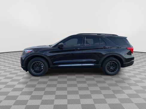 Used 2020 Ford Explorer XLT image 4