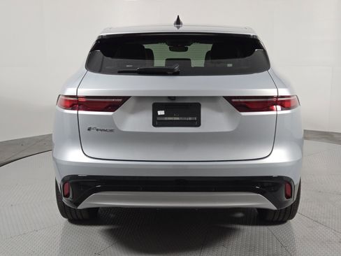 Used 2023 Jaguar F-PACE S image 7