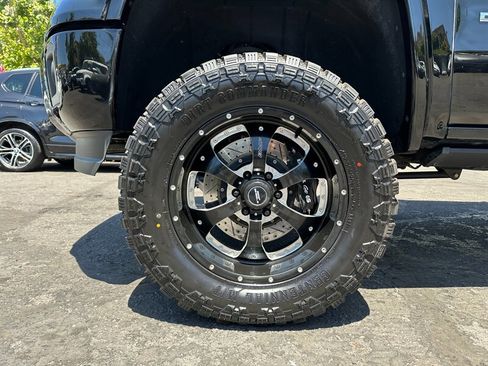 Used 2014 GMC Sierra 1500 Denali w/ Driver Alert Package image 9