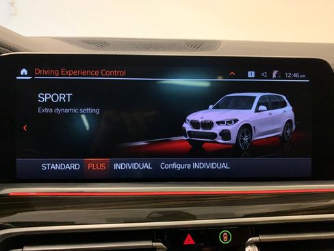 Used 2023 BMW X5 xDrive40i w/ Executive Package image 33