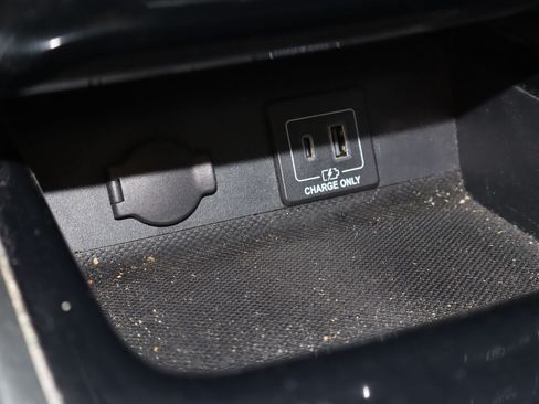 Used 2020 Nissan Pathfinder SV FWD image 24