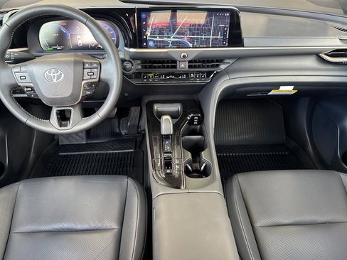 Certified 2026 Toyota Crown XLE image 12