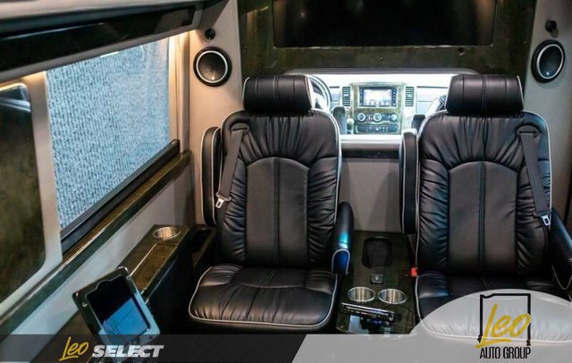 Used 2017 Mercedes-Benz Sprinter 2500 image 7