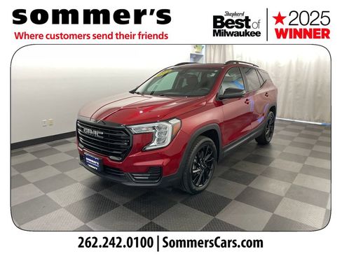 Used 2023 GMC Terrain SLE w/ Driver Convenience Package AWD/4WD image 2