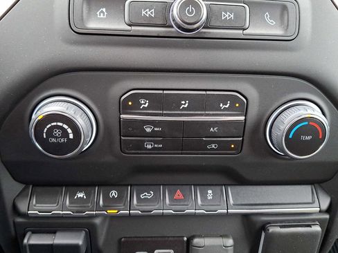 Certified 2025 Chevrolet Silverado 1500 Custom w/ Turbomax Blackout Package image 16