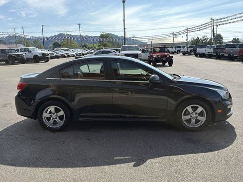 Used 2016 Chevrolet Cruze LT w/ RS Package FWD image 22