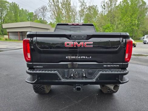 Used 2023 GMC Sierra 2500 Denali w/ Denali Black Diamond Edition AWD/4WD image 7