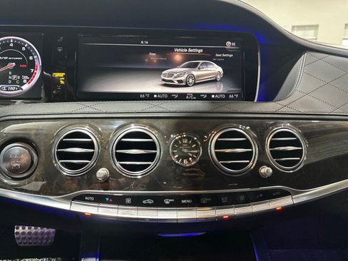Used 2015 Mercedes-Benz S 63 AMG 4MATIC Sedan image 4