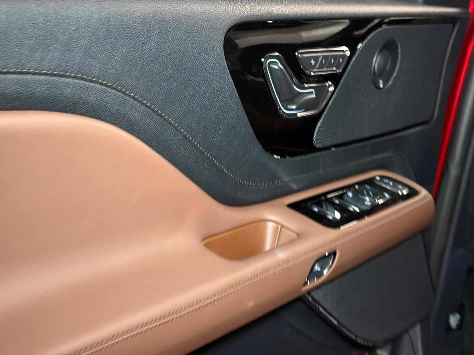 New 2027 Lincoln Aviator Reserve AWD/4WD image 20