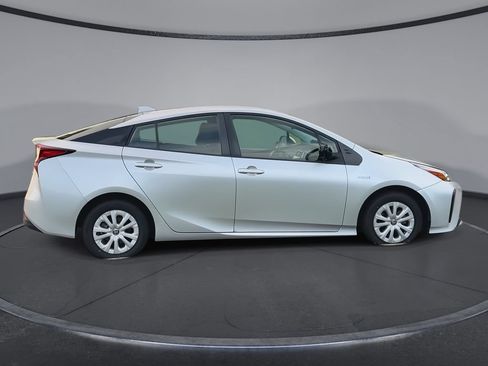 Used 2022 Toyota Prius L Eco FWD image 9