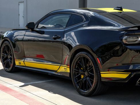 Used 2020 Chevrolet Camaro SS RWD image 12