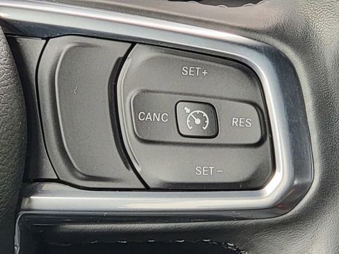 Certified 2022 Jeep Wrangler Unlimited Sahara AWD/4WD image 34