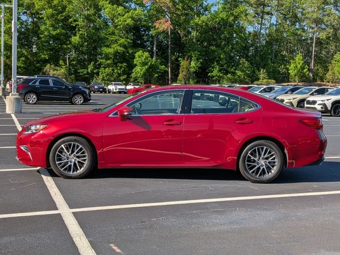 Used 2017 Lexus ES 350 w/ Luxury Package FWD image 7