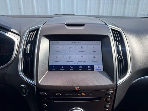 Used 2019 Ford Edge Titanium w/ Equipment Group 301A AWD/4WD image 35